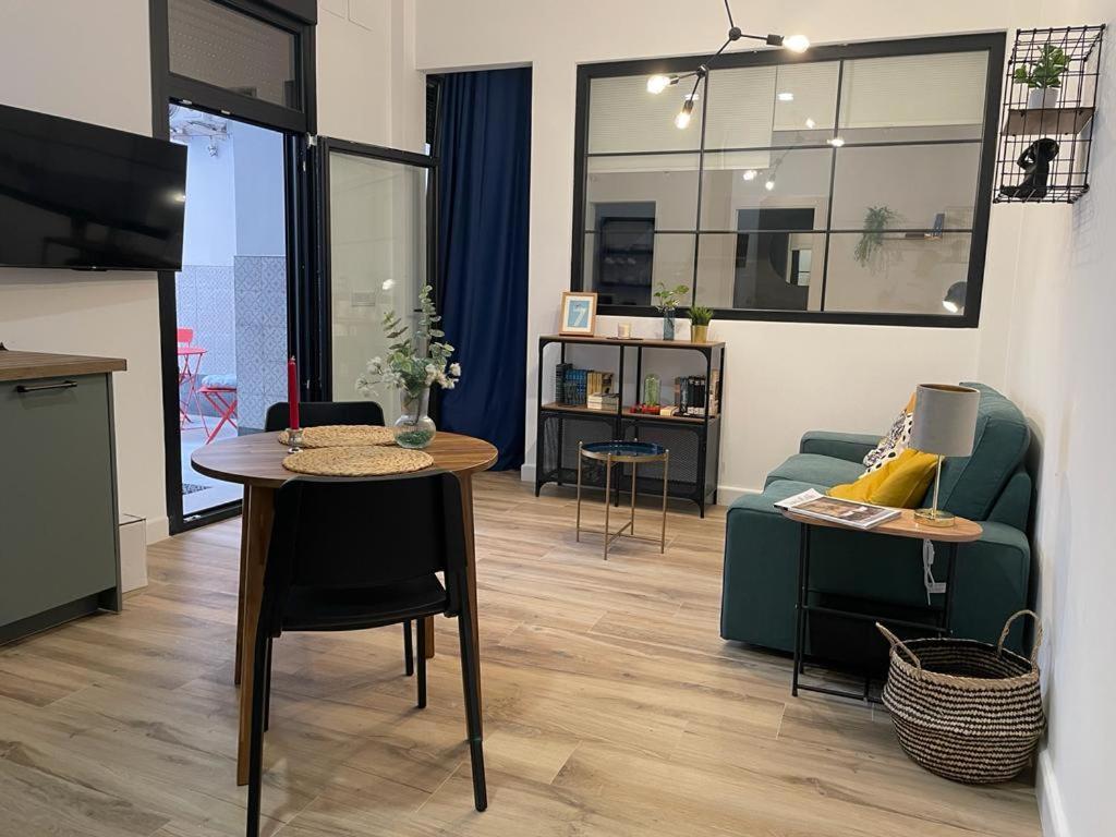 Apartamentos Sol Y Luna La Línea de la Concepción 외부 사진